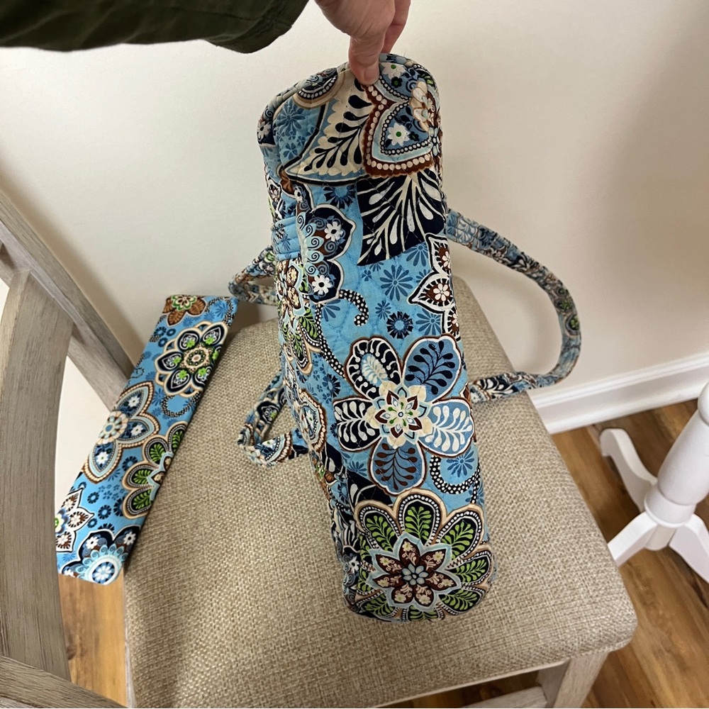 Vera Bradley shoulder purse&belt bag. Some wear bottom, straps good, 14x9x3.5”⬇️ - Picture 10 of 17